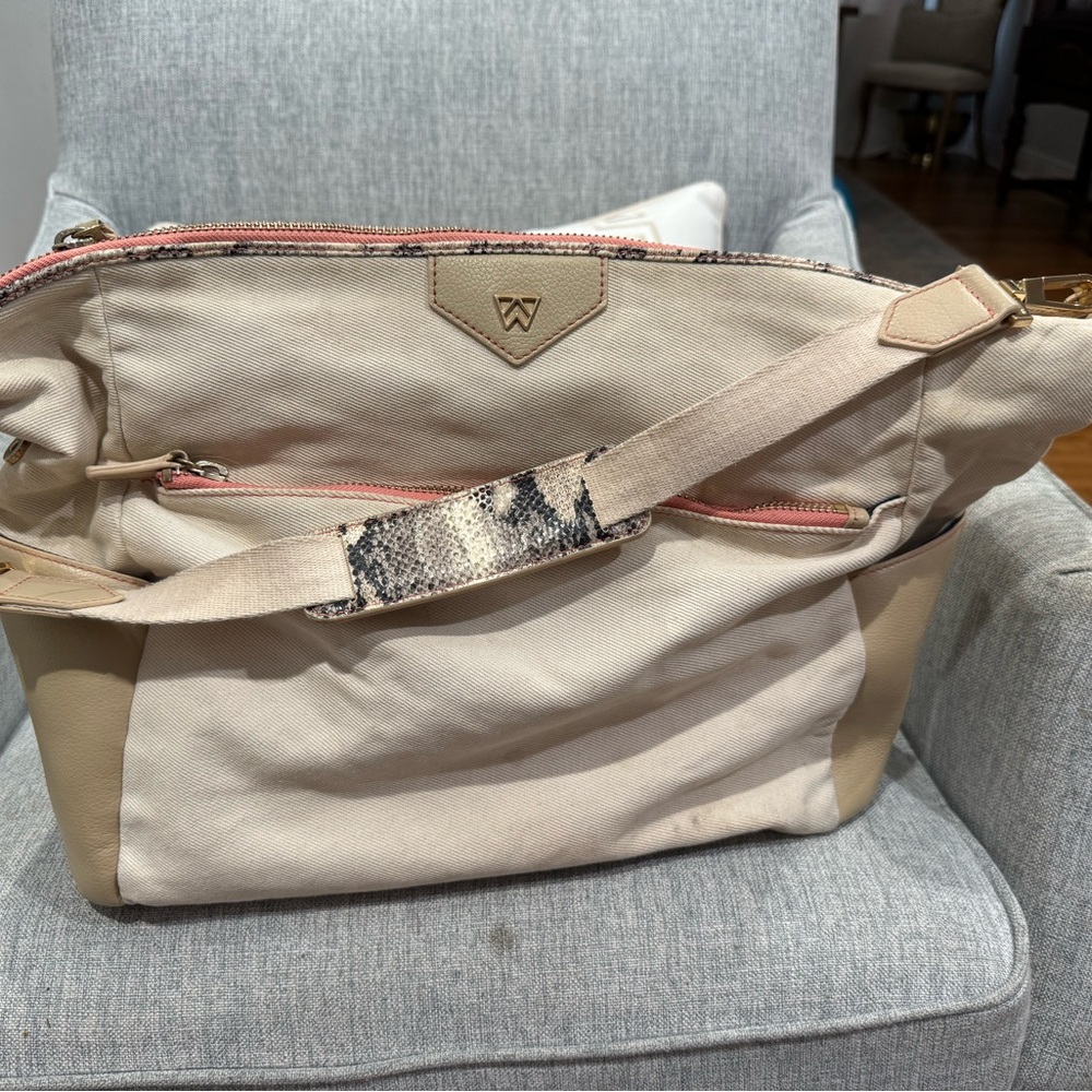 Kelly Wynne Diaper Bag
